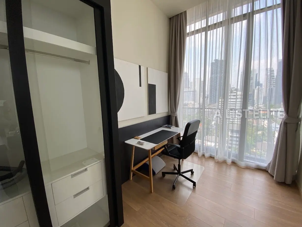 Noble Around Sukhumvit 33