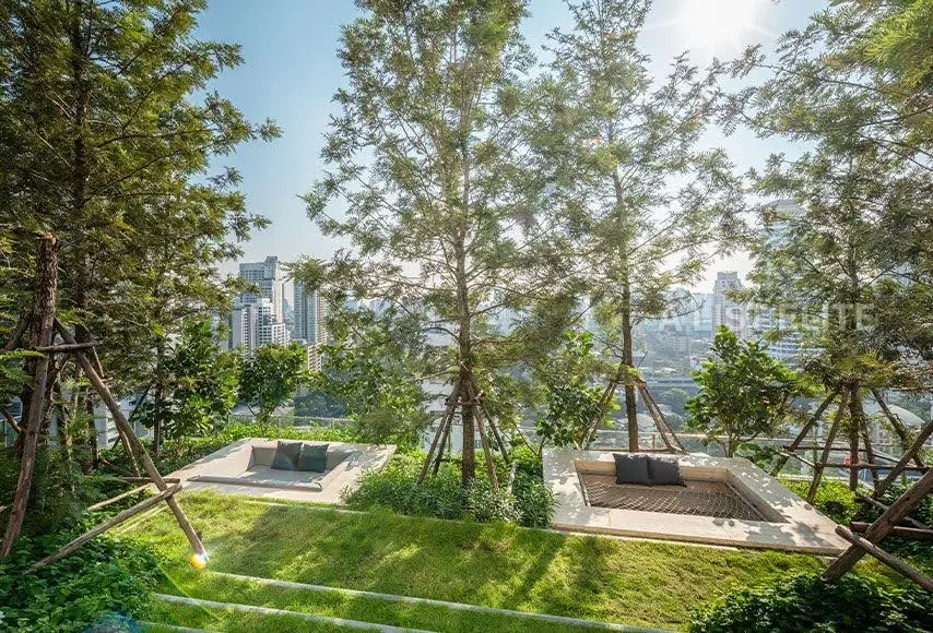Noble Around Sukhumvit 33