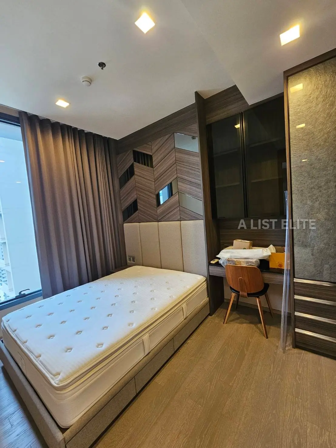 The Esse Asoke Sukhumvit 21
