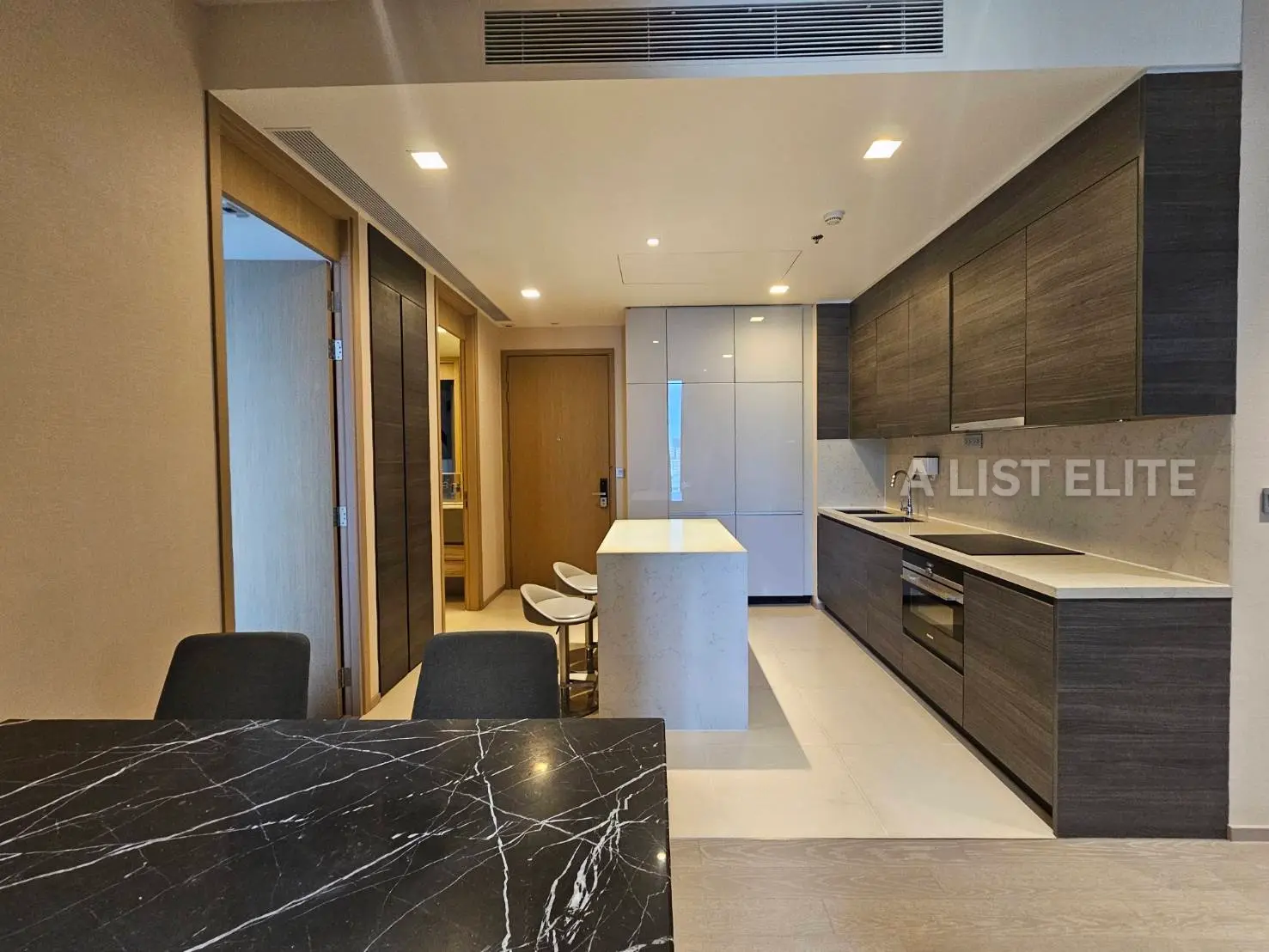 The Esse Asoke Sukhumvit 21