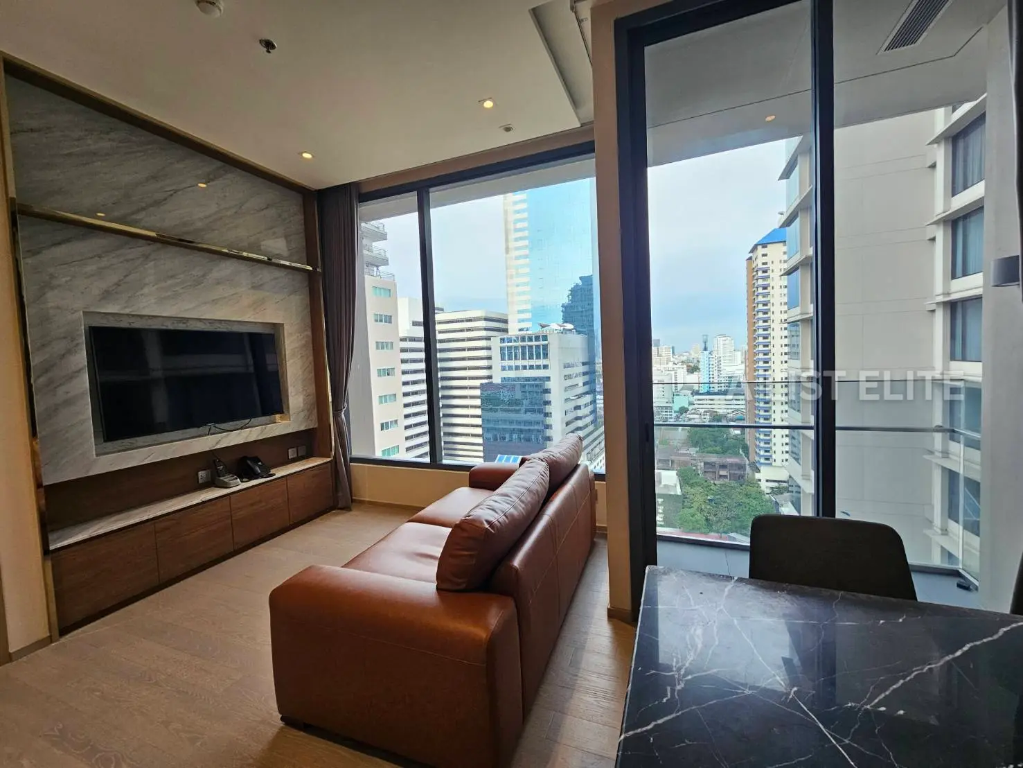 The Esse Asoke Sukhumvit 21