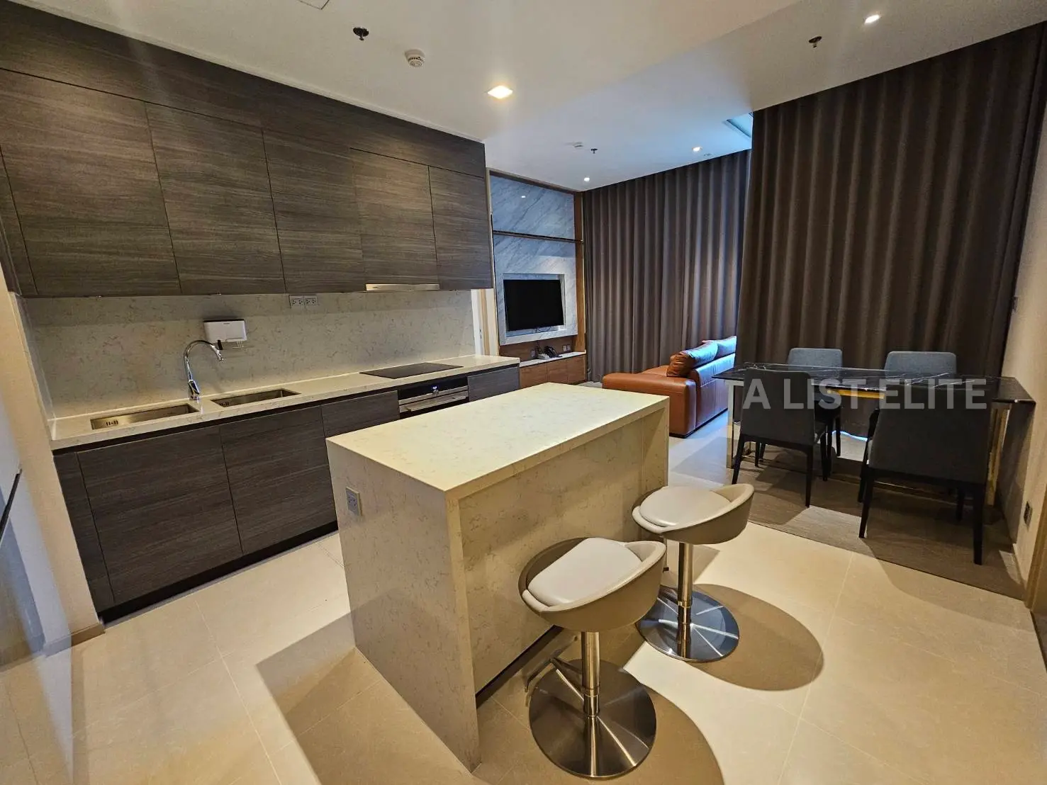 The Esse Asoke Sukhumvit 21