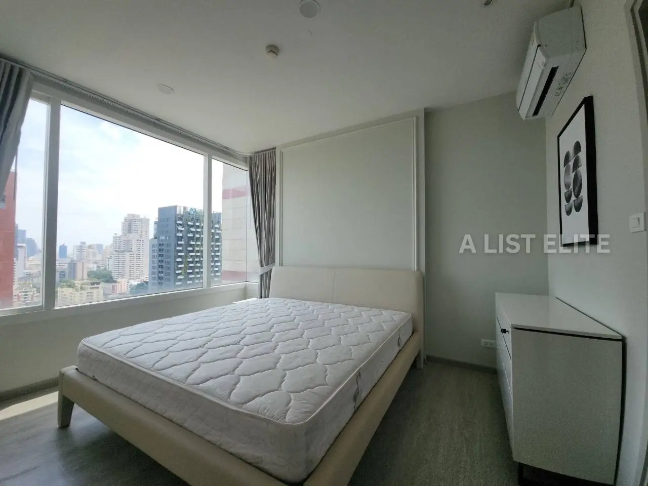 Wind Sukhumvit 23
