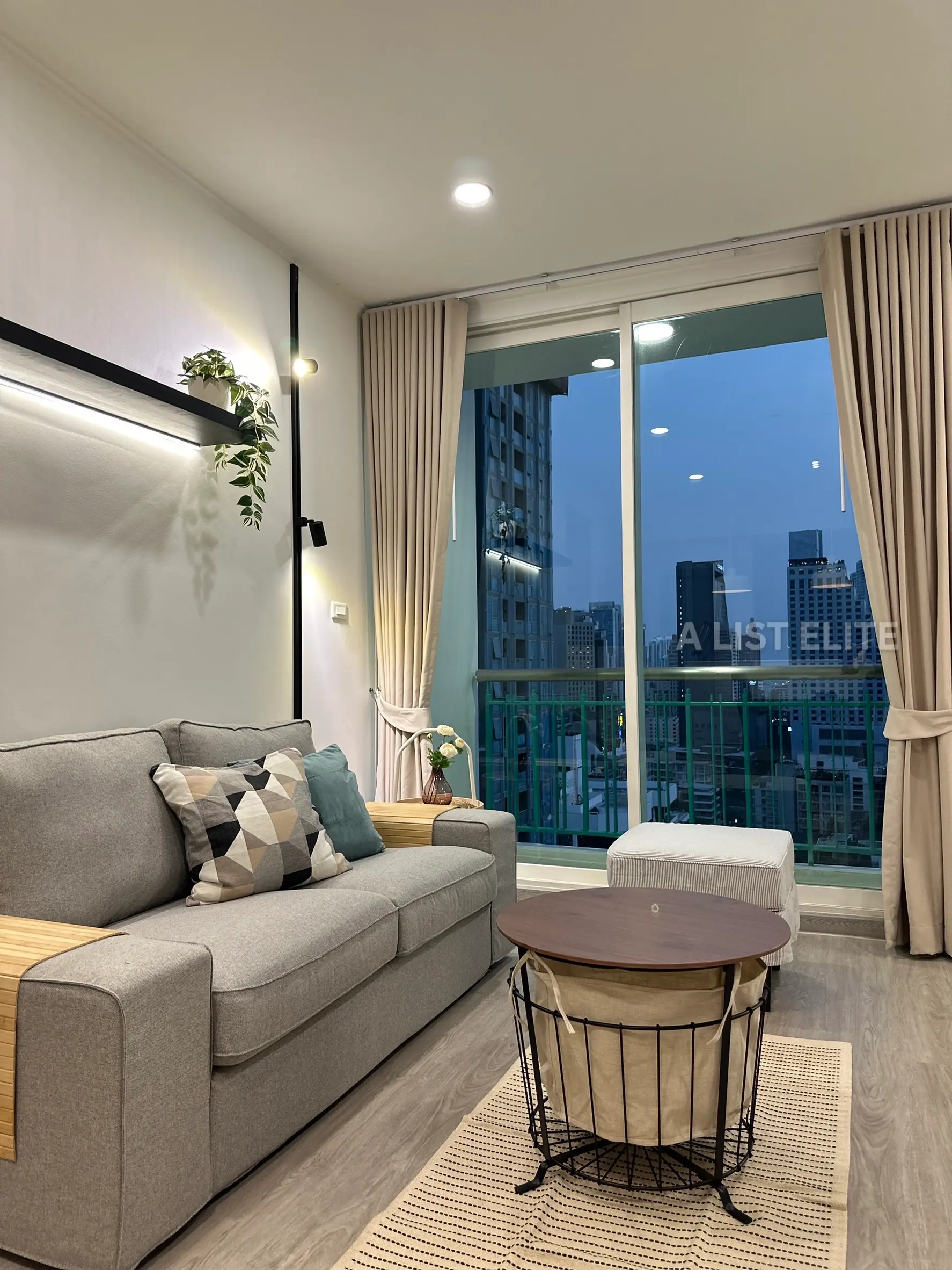Wind Sukhumvit 23
