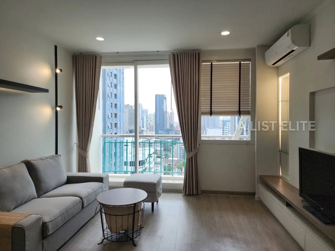 Wind Sukhumvit 23
