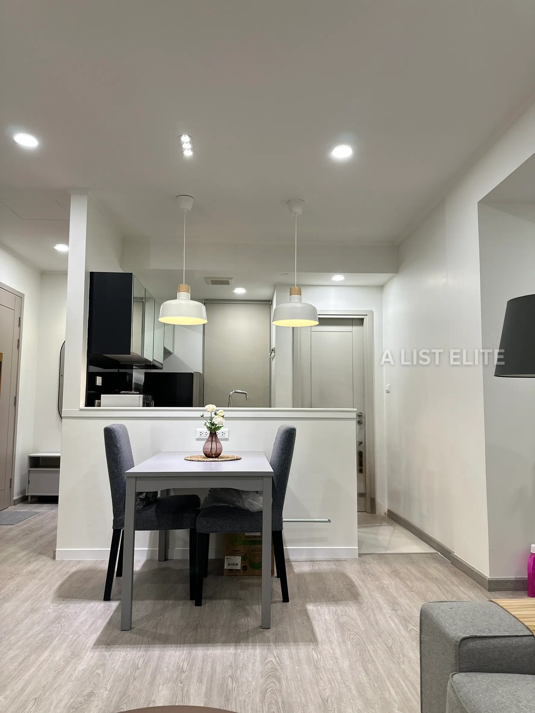 Wind Sukhumvit 23
