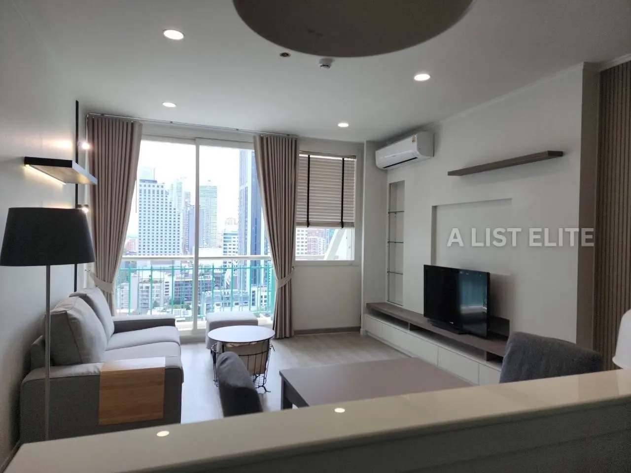 Wind Sukhumvit 23