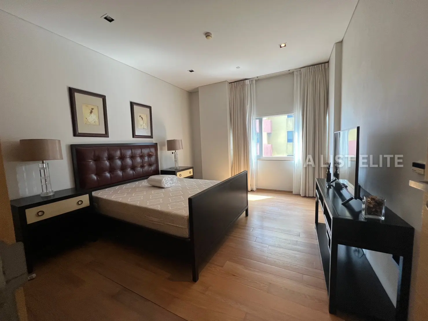 Saladaeng Residences ศาลาแดง เรสซิเดนเซส