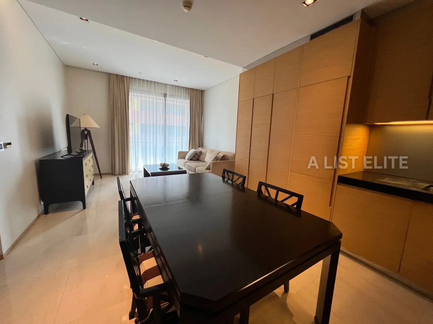 Saladaeng Residences ศาลาแดง เรสซิเดนเซส
