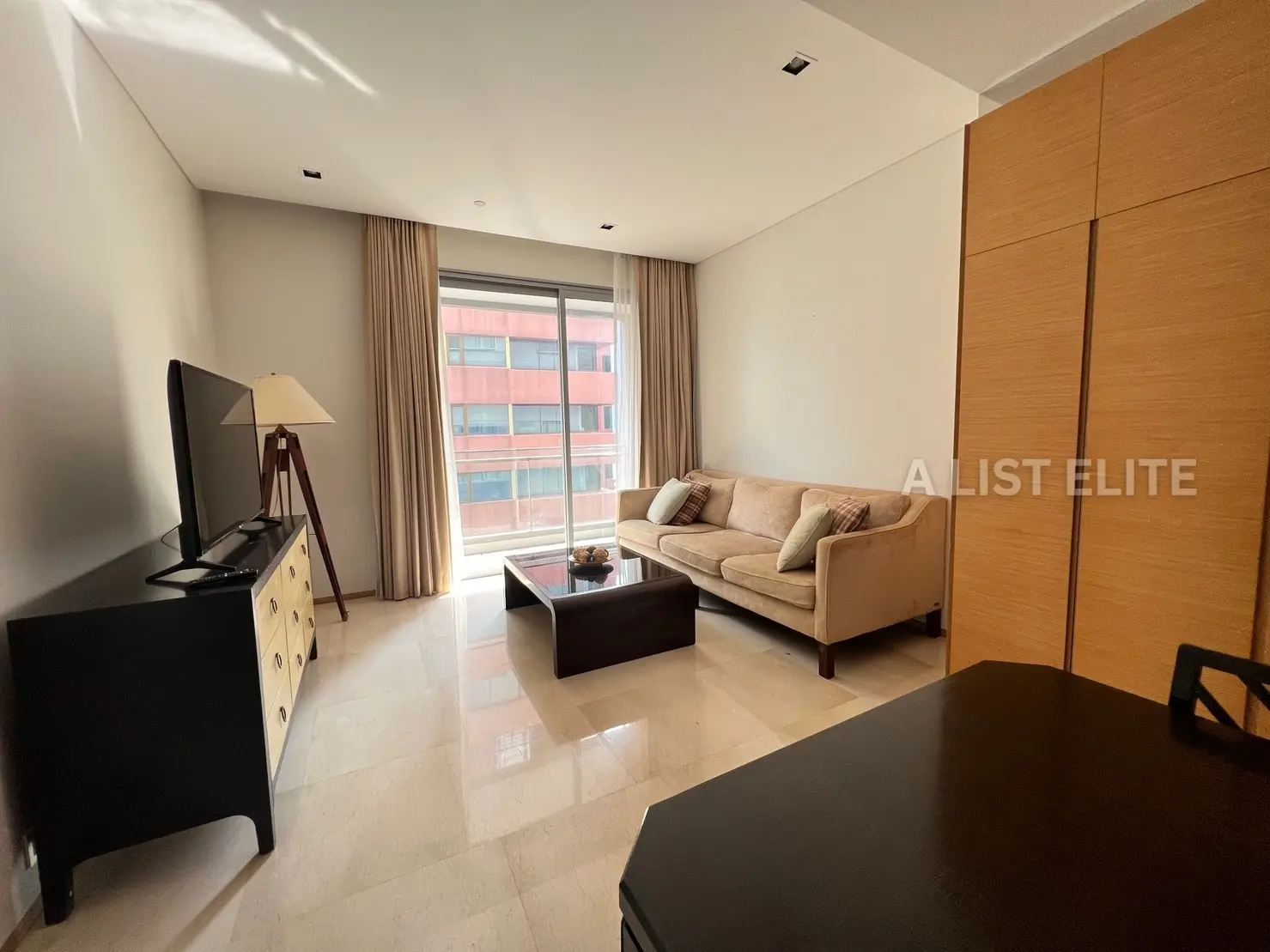 Saladaeng Residences ศาลาแดง เรสซิเดนเซส