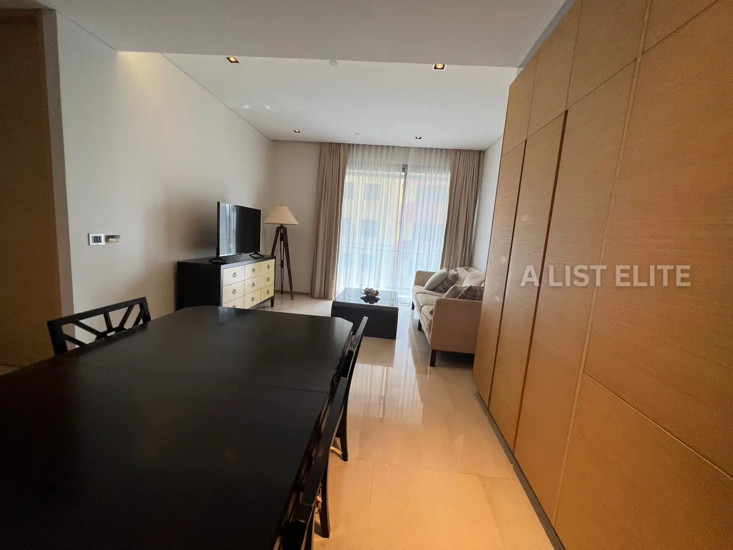 Saladaeng Residences ศาลาแดง เรสซิเดนเซส