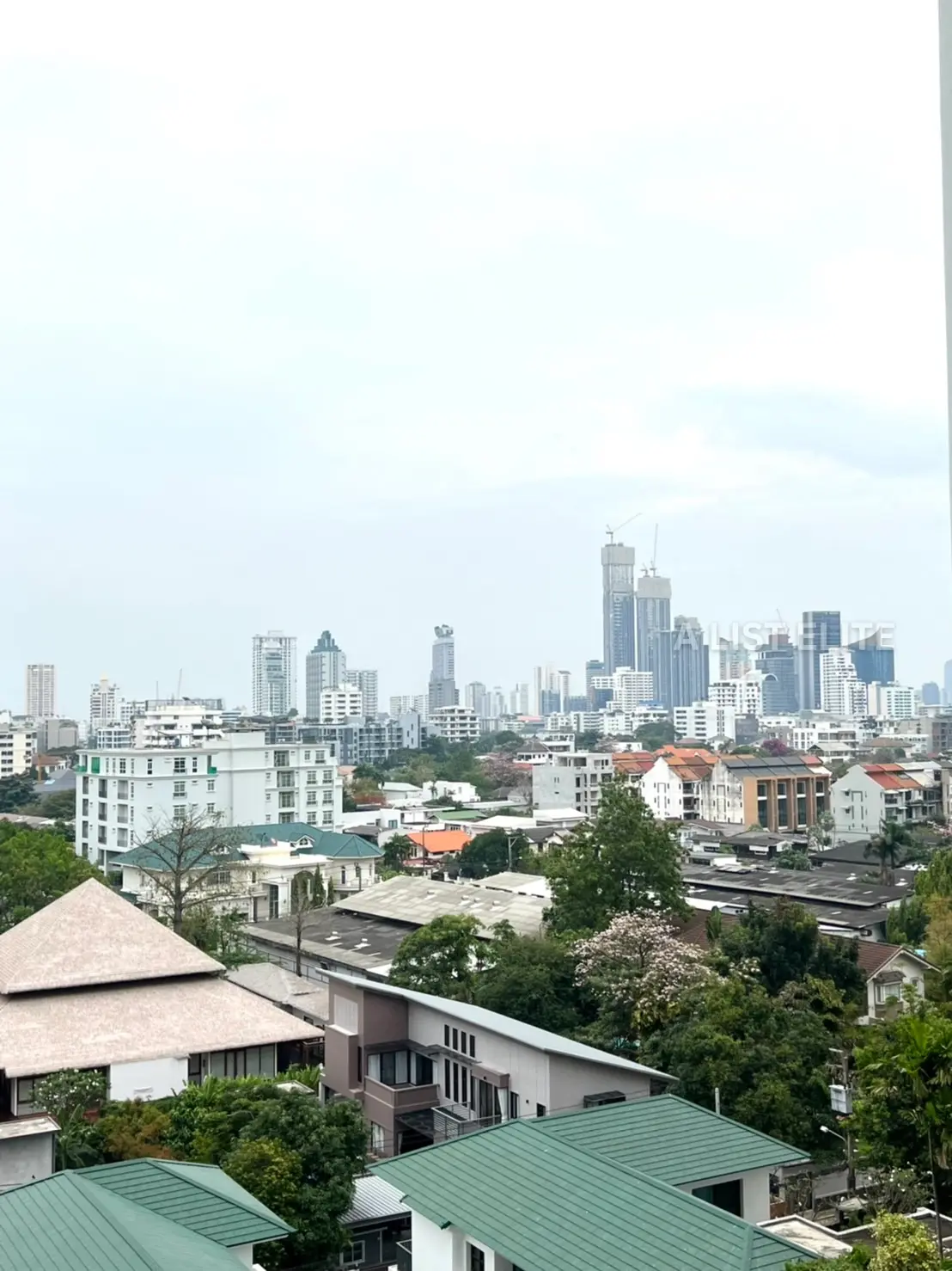 Supalai Place 
