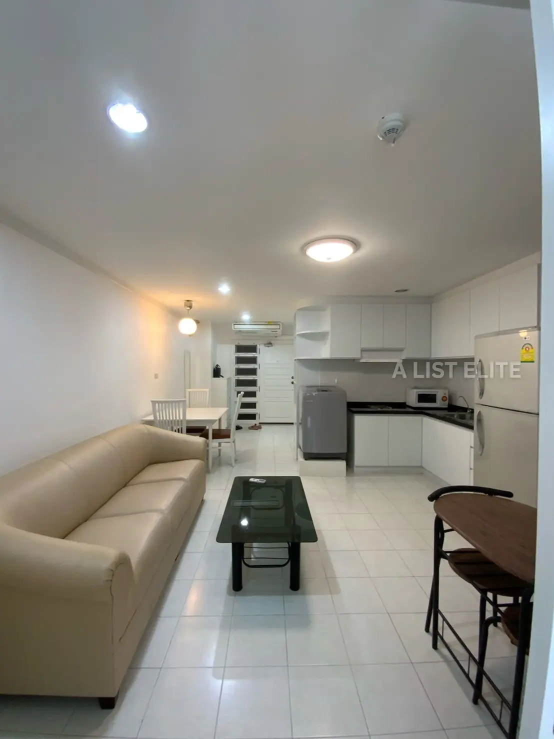 Supalai Place Condominium