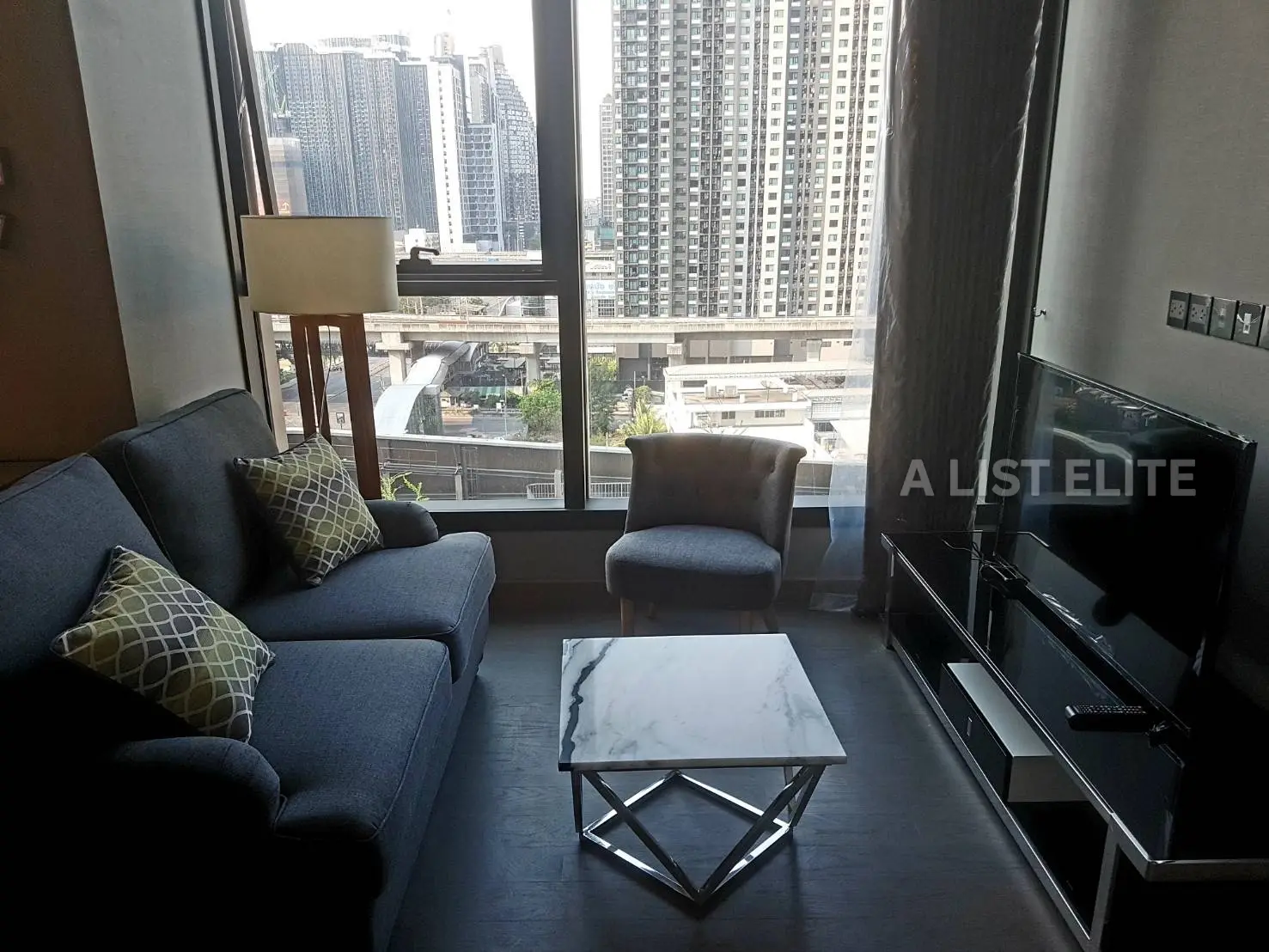 the esse at singha complex