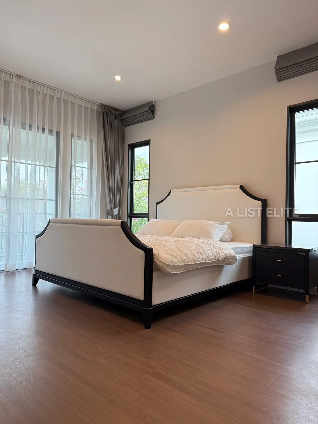 เศรษฐสิริ บางนา กม.10