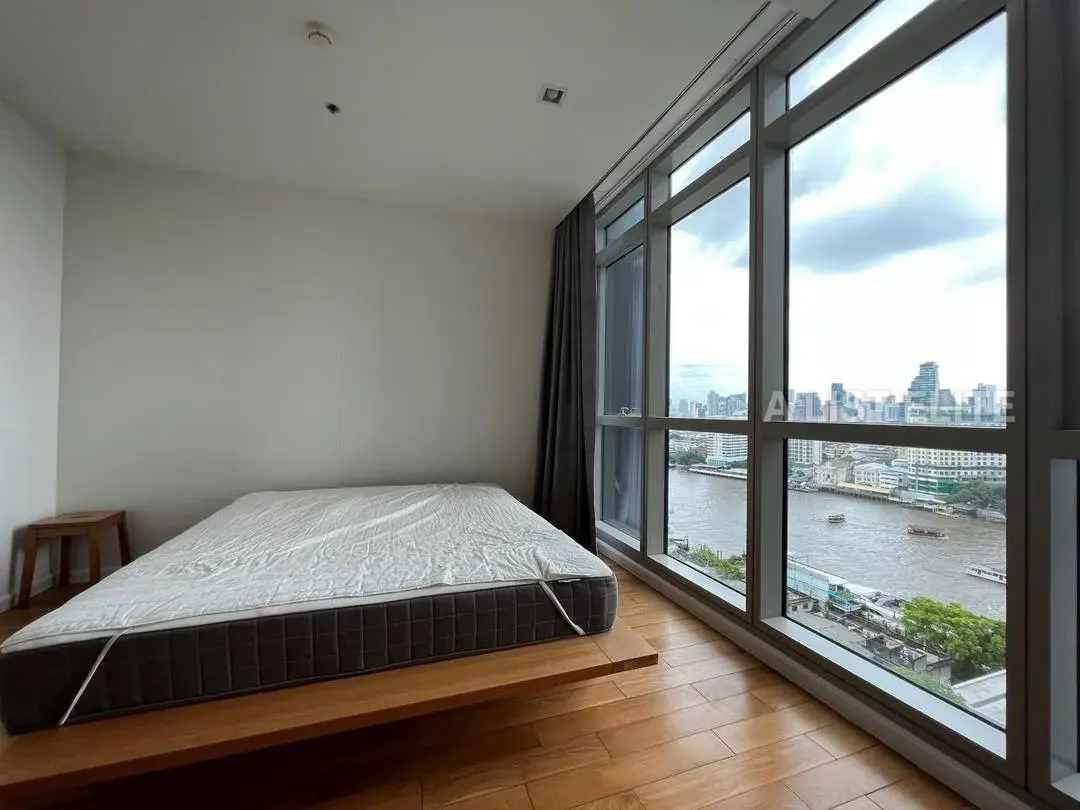 The River Condominium เดอะ ริเวอร์ คอนโดมิเนียม