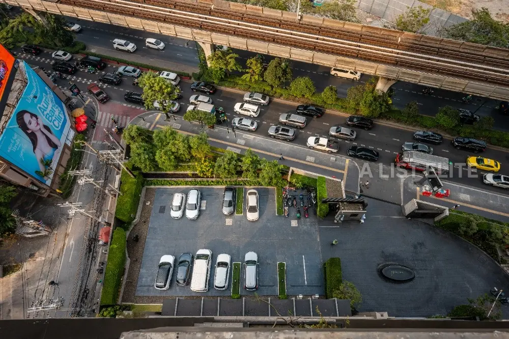 The Crest Sukhumvit 24 เดอะเครสท์ สุขุมวิท 24
