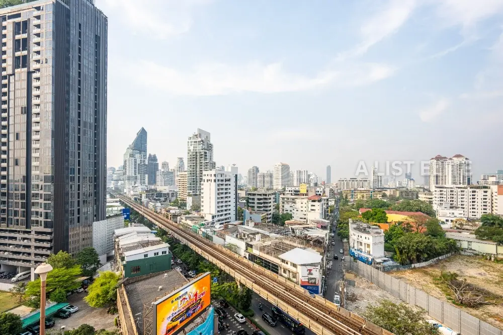 The Crest Sukhumvit 24 เดอะเครสท์ สุขุมวิท 24