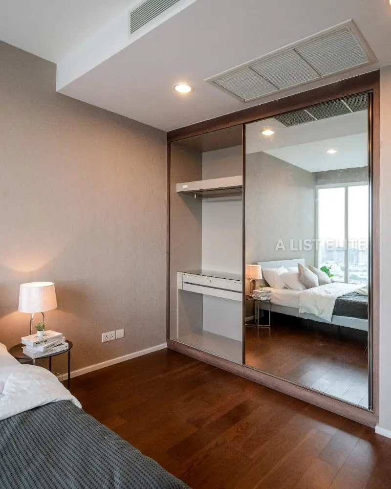 Menam Residences