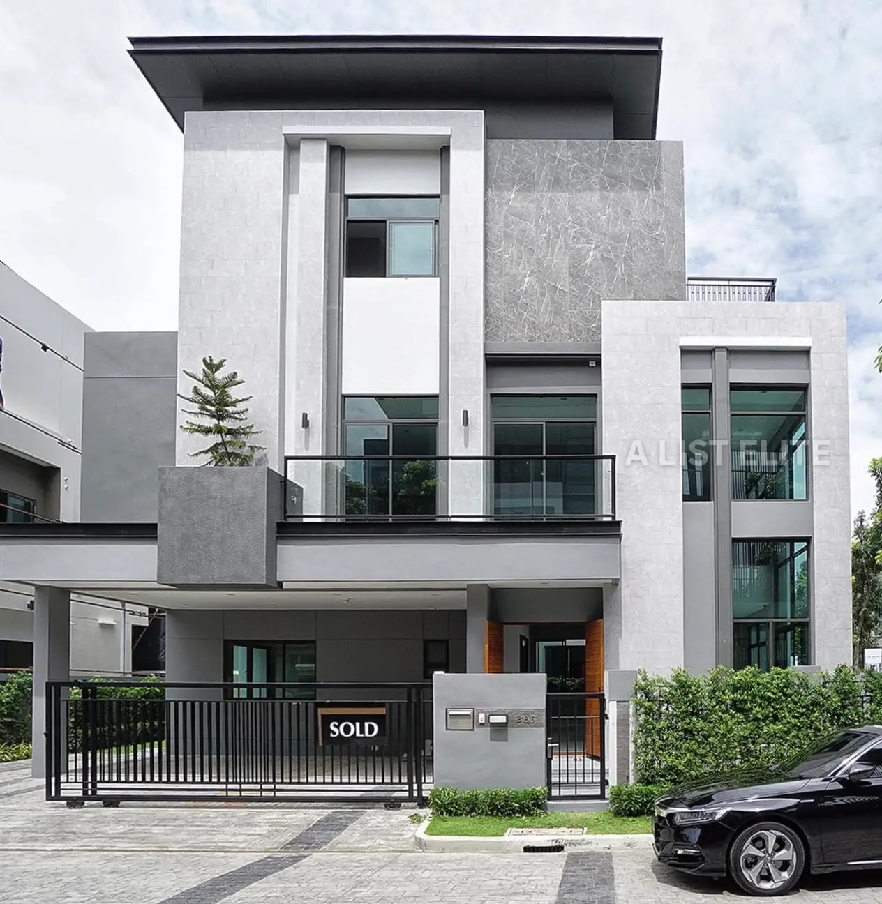 The Gentry Sukhumvit 101