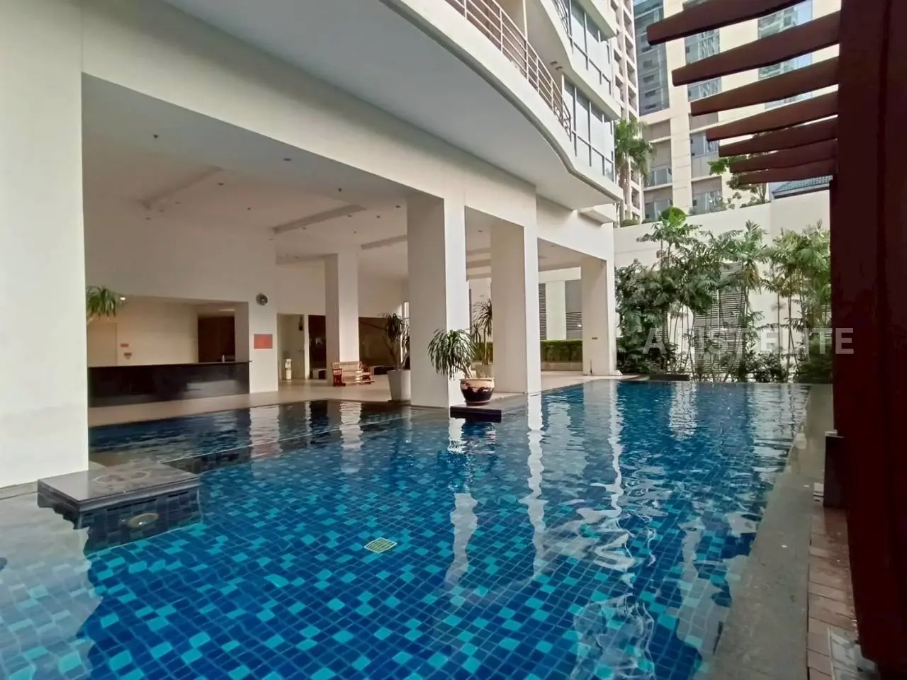 Rajdamri Condo