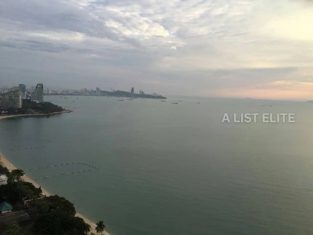 Park Beach Condominium Pattaya