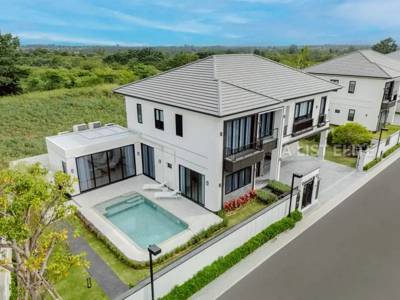 CHIEFTAIN by PATTA Pattaya