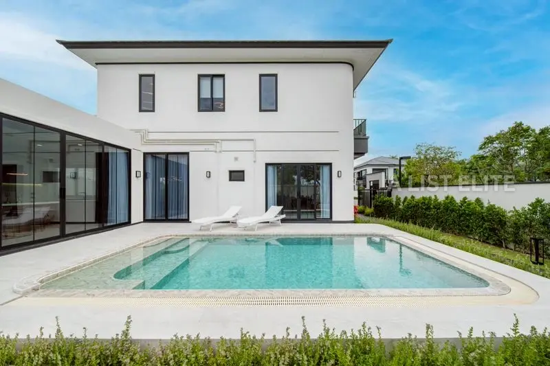 CHIEFTAIN by PATTA Pattaya