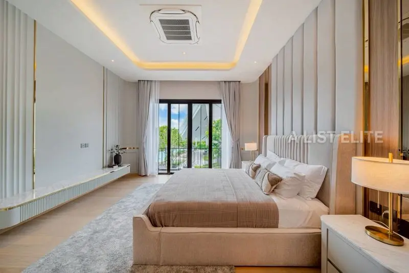 CHIEFTAIN by PATTA Pattaya