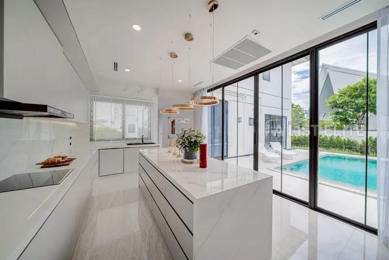 CHIEFTAIN by PATTA Pattaya