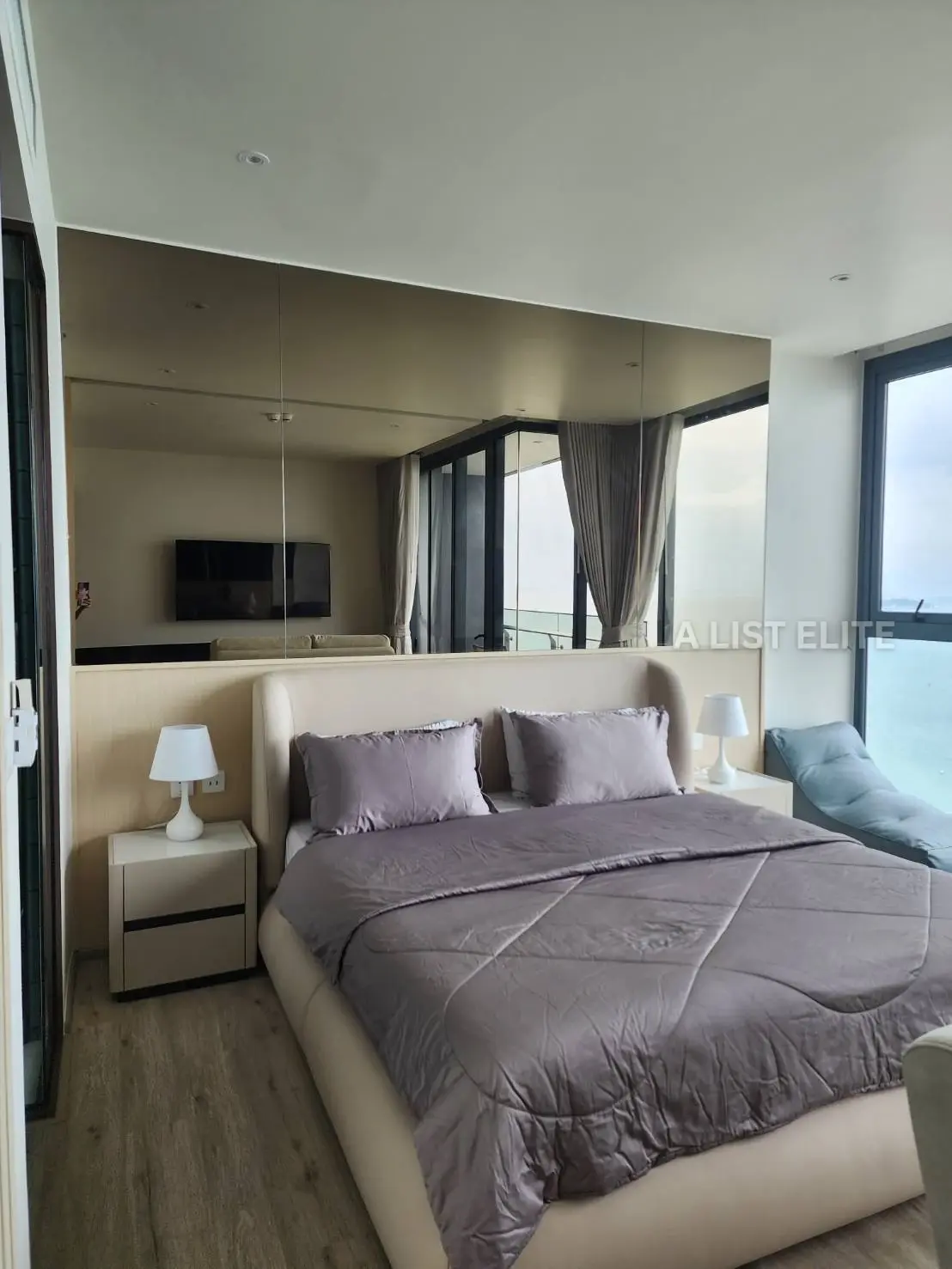 Arom Wongamat Pattaya