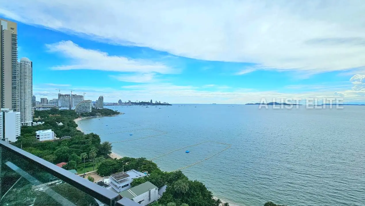 Arom Wongamat Pattaya