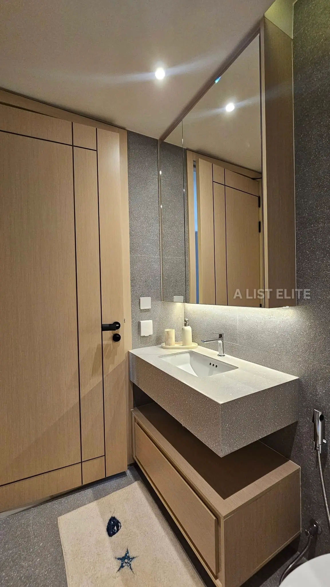 Arom Wongamat Pattaya