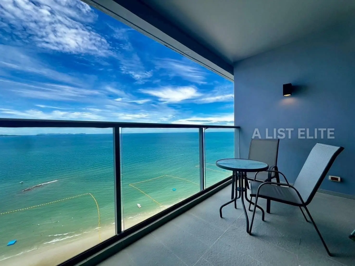 Zire Wongamat Pattaya