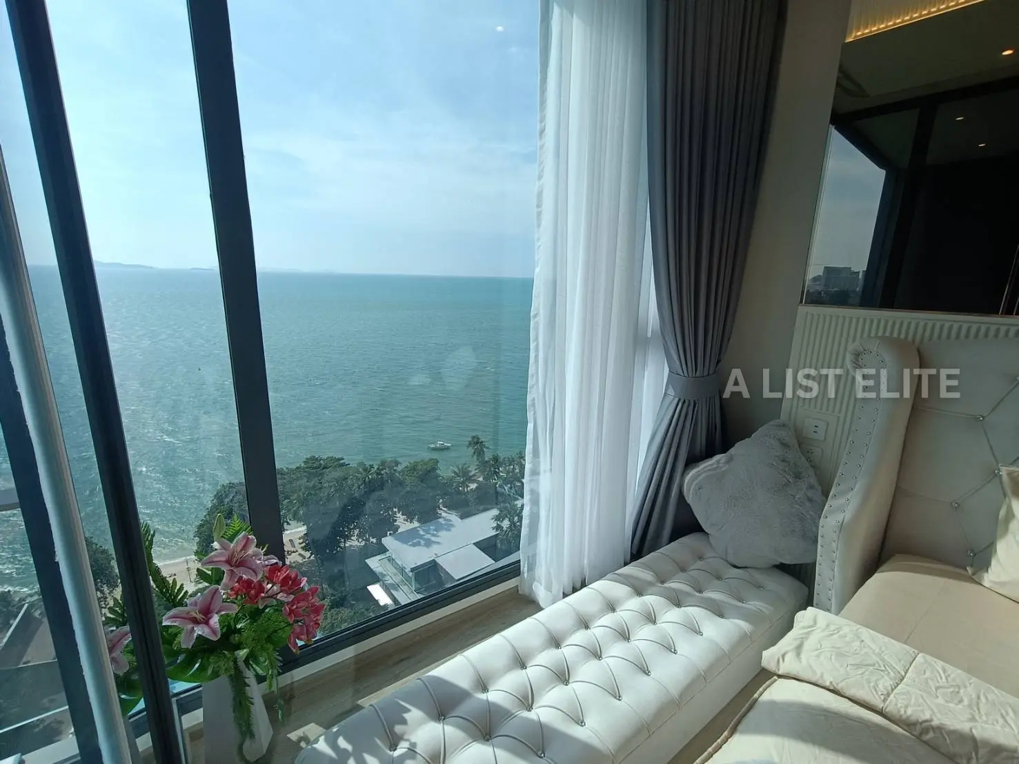 Arom Wongamat Pattaya