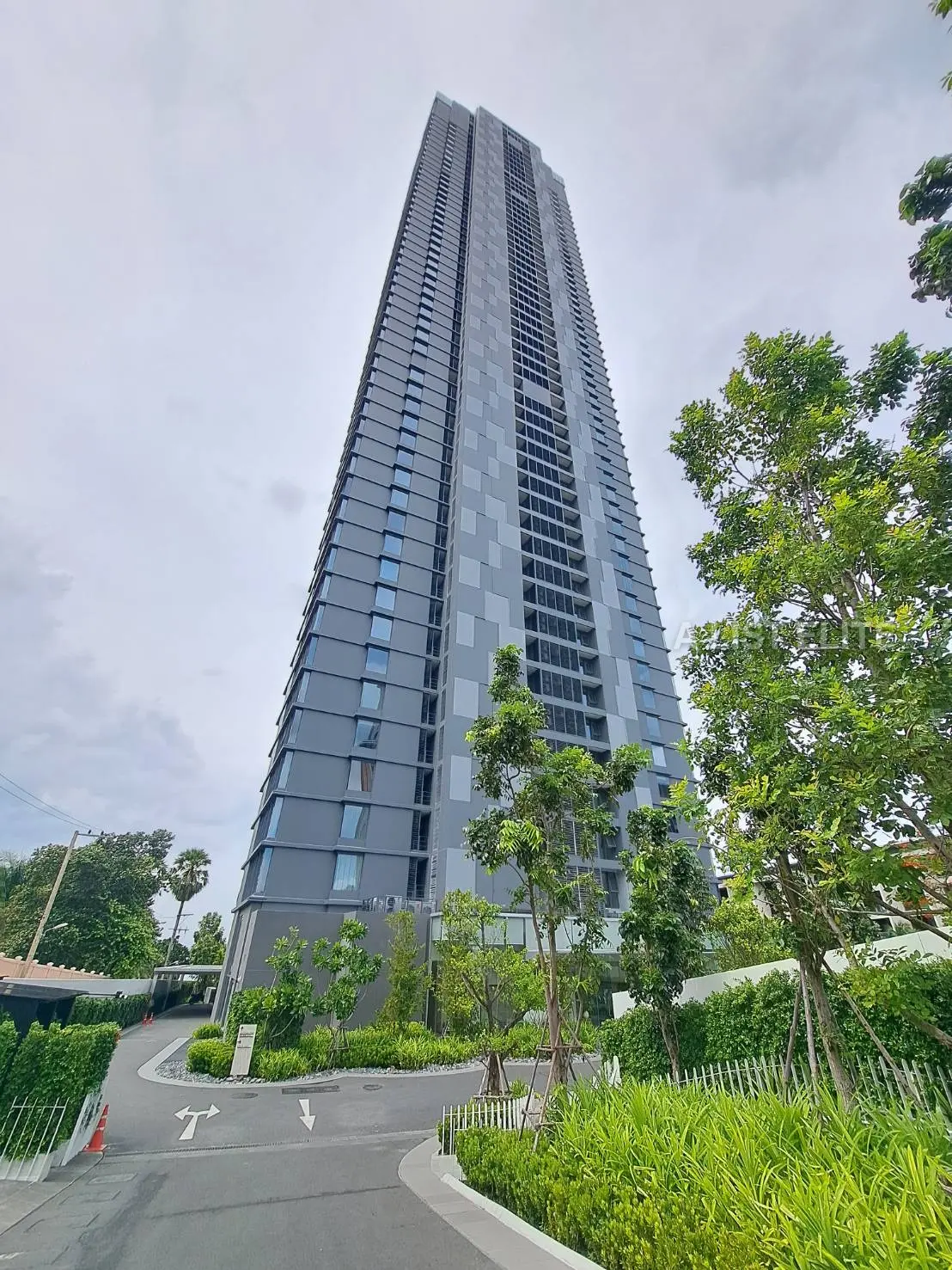 Arom Wongamat Pattaya