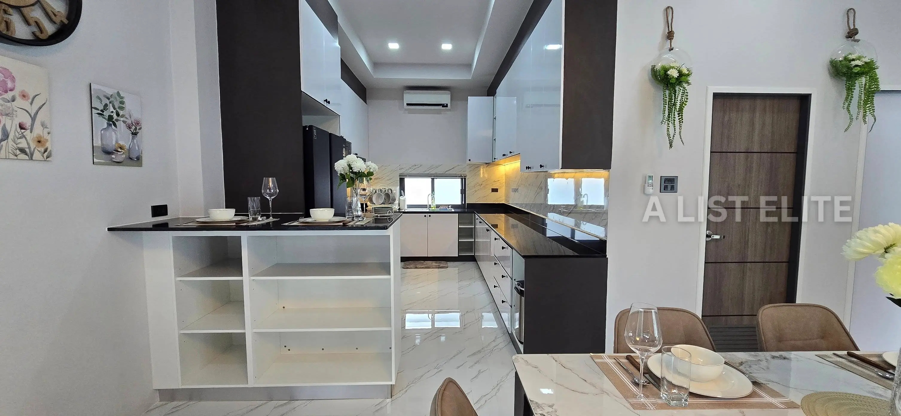 4 Bedroom 4 Bathroom Pool Villa near Mabprachan Lake, Pattaya