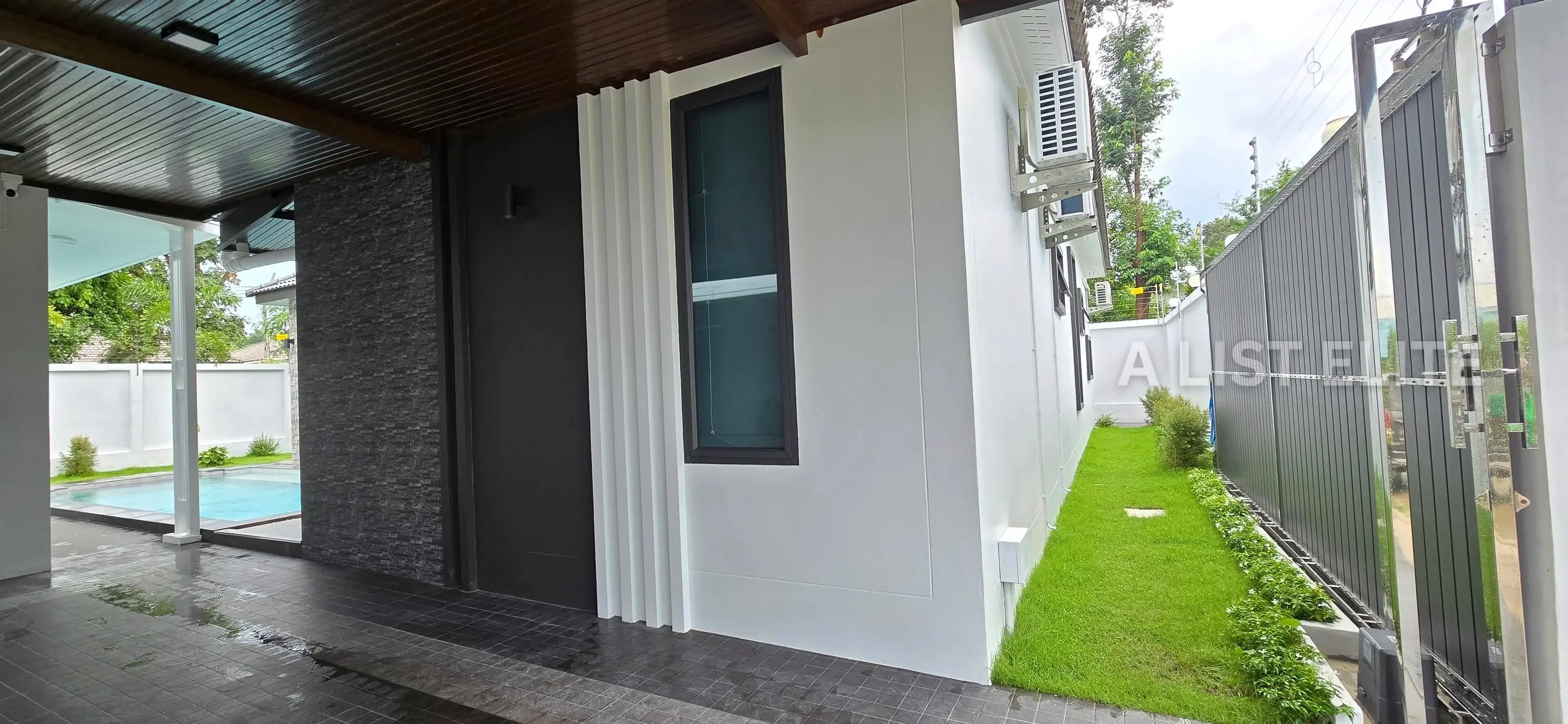 4 Bedroom 4 Bathroom Pool Villa near Mabprachan Lake, Pattaya