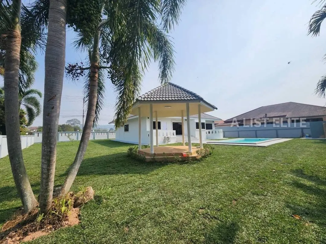 3 Bedroom 4 Bathroom Pool Villa in Bangsaray, Pattaya