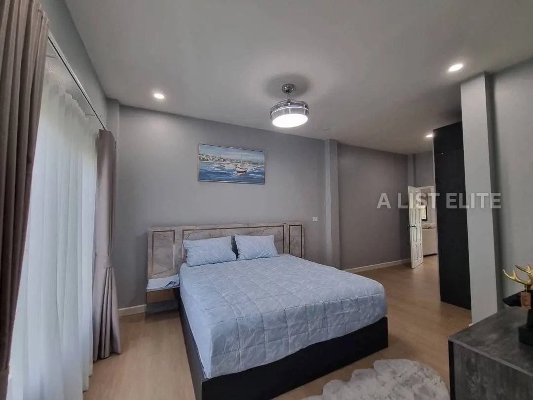 3 Bedroom 4 Bathroom Pool Villa in Bangsaray, Pattaya