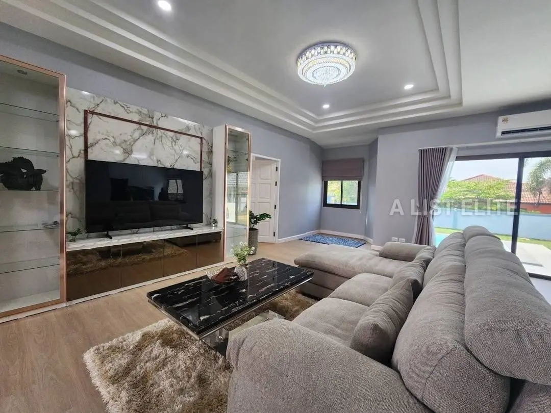 3 Bedroom 4 Bathroom Pool Villa in Bangsaray, Pattaya