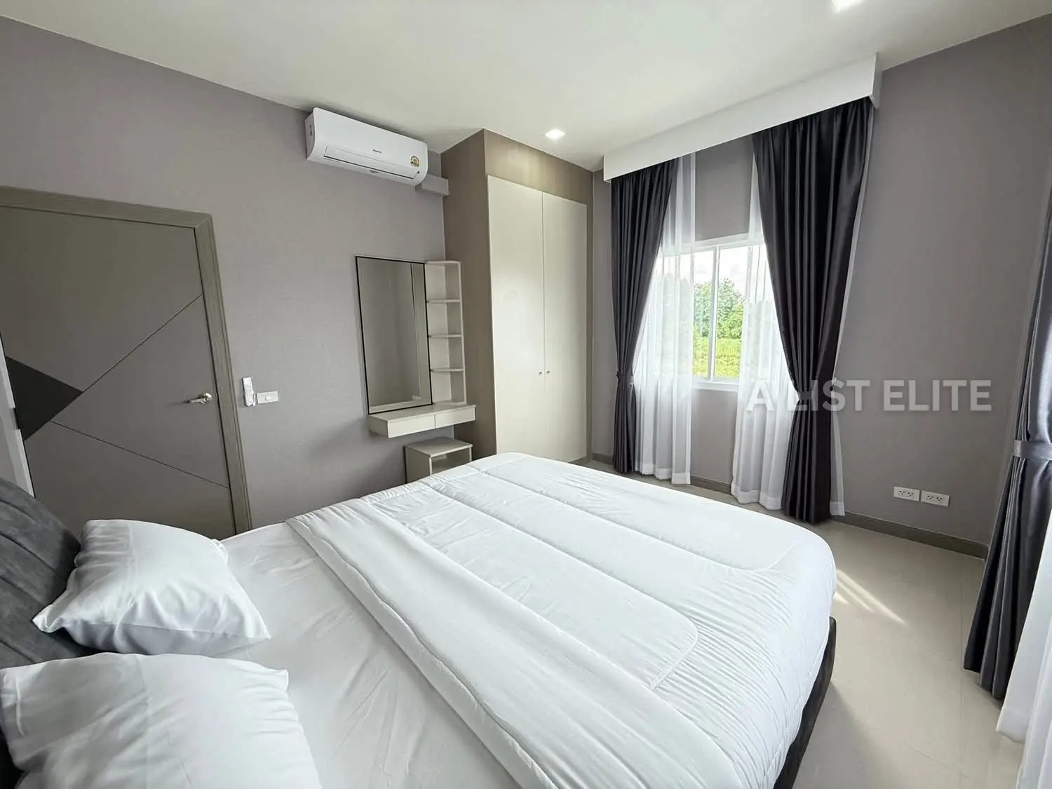 Hansa Paradise Hill, Pattaya