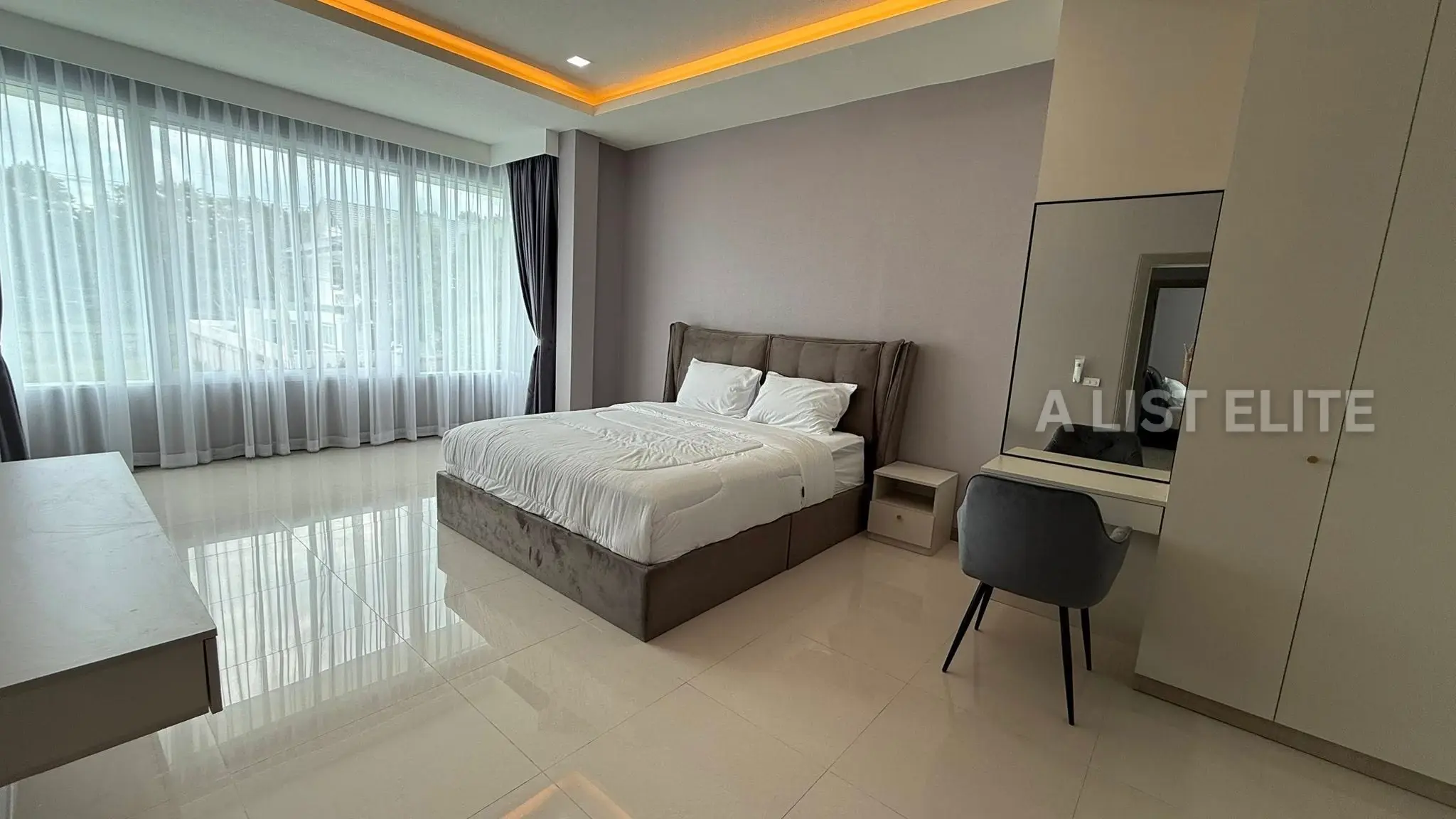 Hansa Paradise Hill, Pattaya