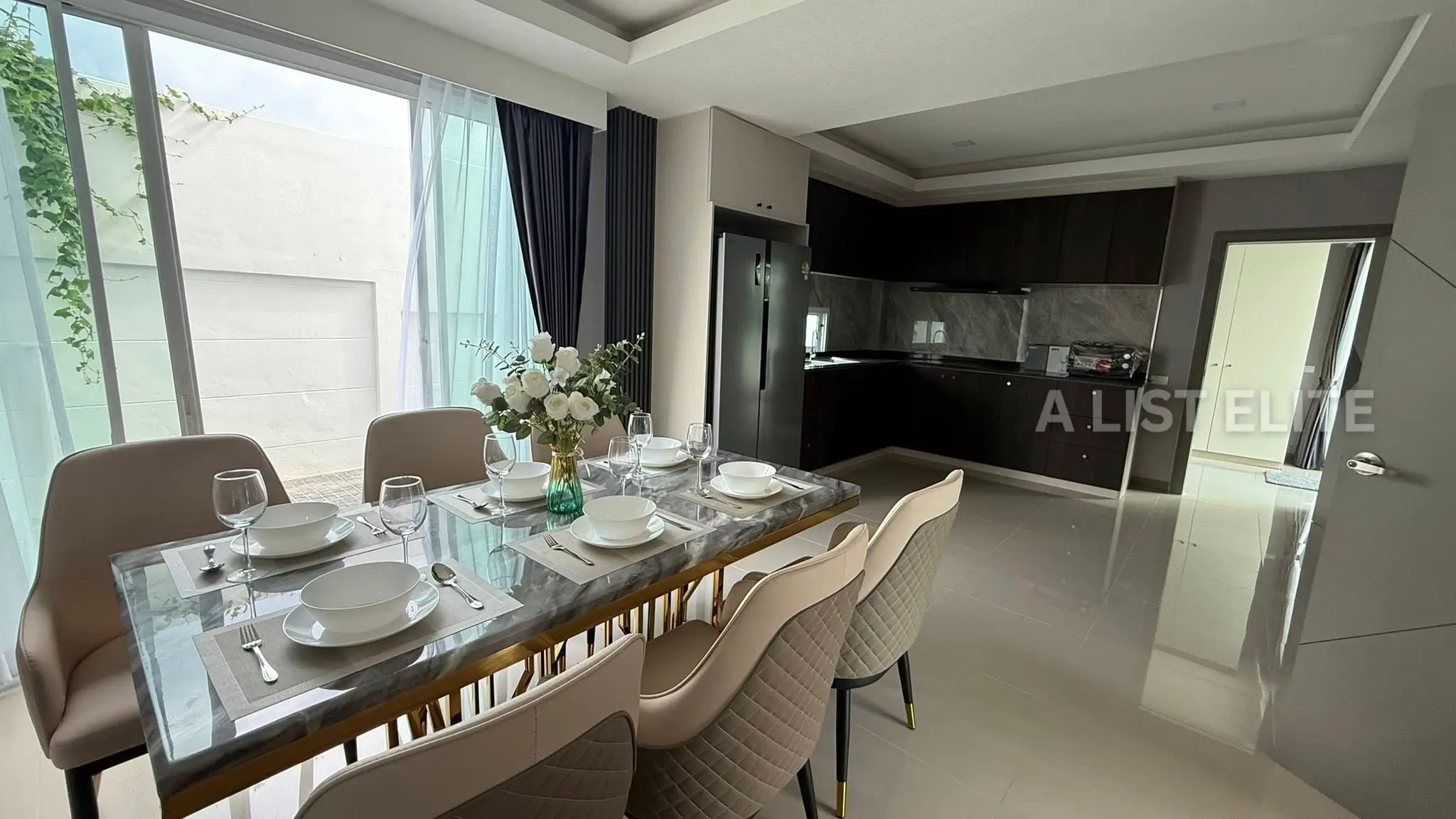 Hansa Paradise Hill, Pattaya