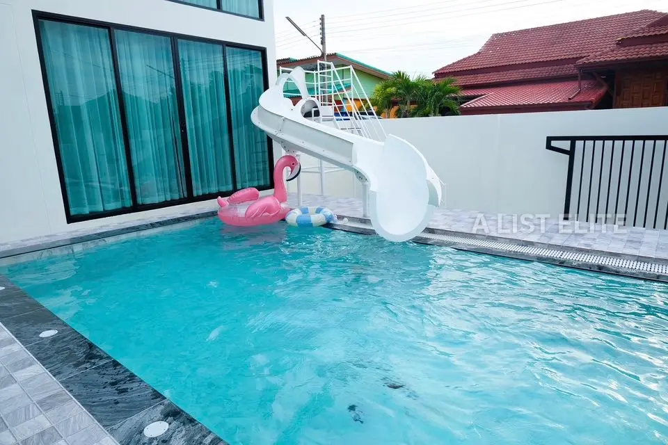 4 Bedroom 4 Bathroom Pool Villa in LoFtVille66, Huai Yai, Pattaya