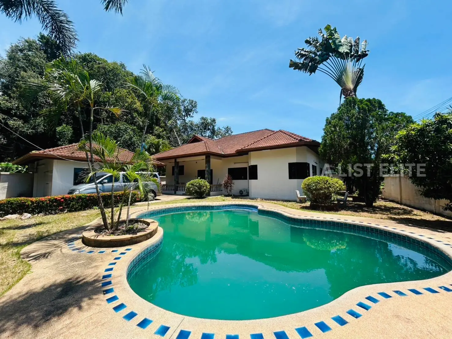 5 Bedroom 5 Bathroom Single-Storey House in Nong Ket Yai, Pattaya