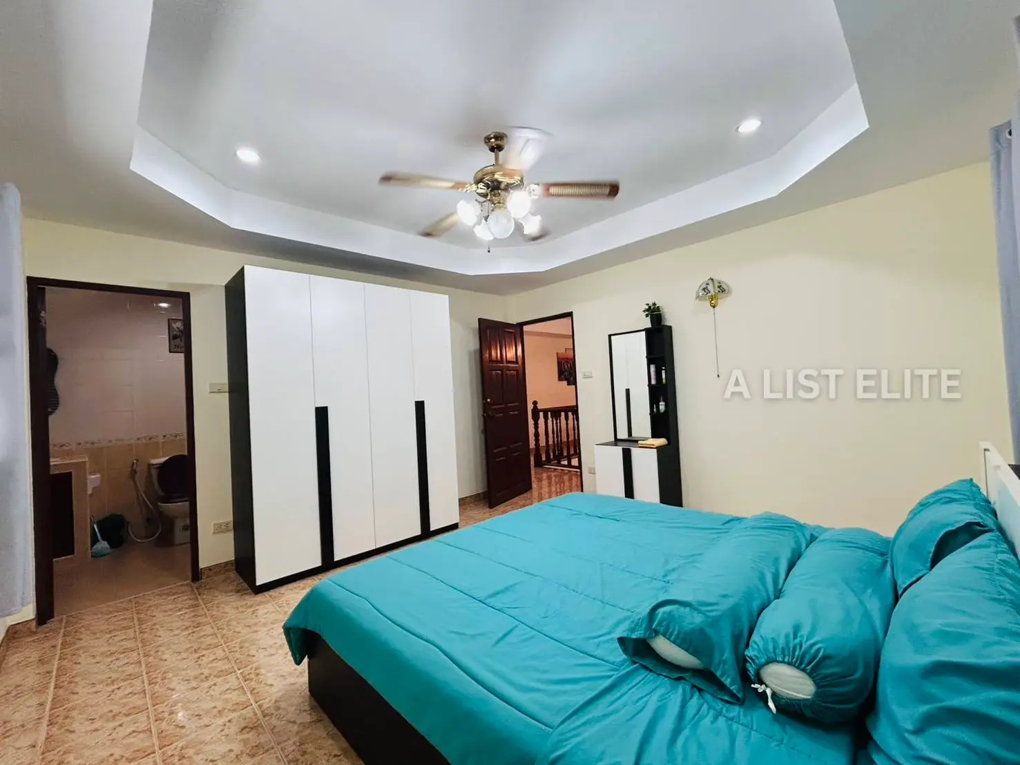 5 Bedroom 5 Bathroom Single-Storey House in Nong Ket Yai, Pattaya