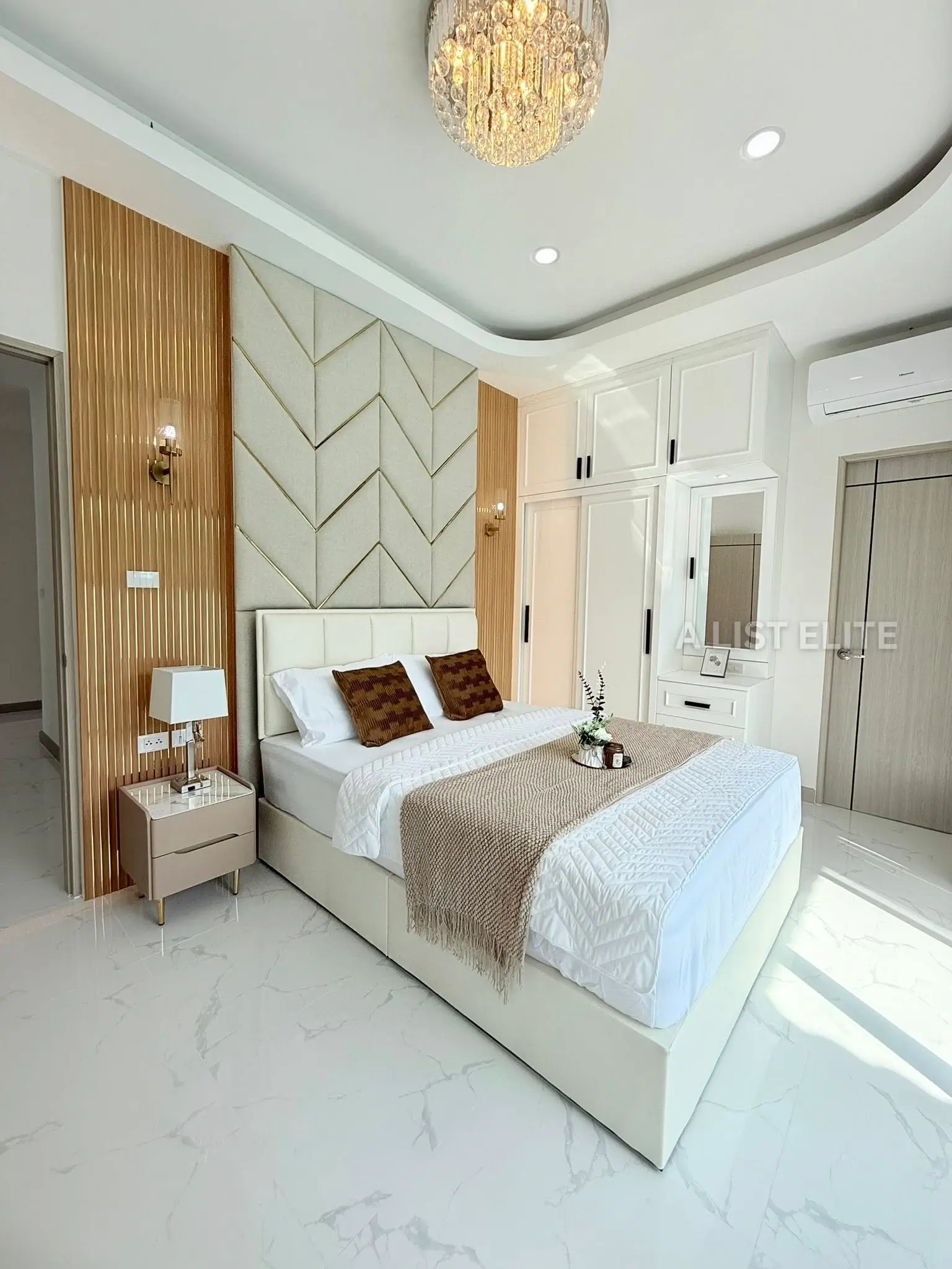 4 Bedroom 5 Bathroom Single-Storey House in Hillside Village, Pattaya