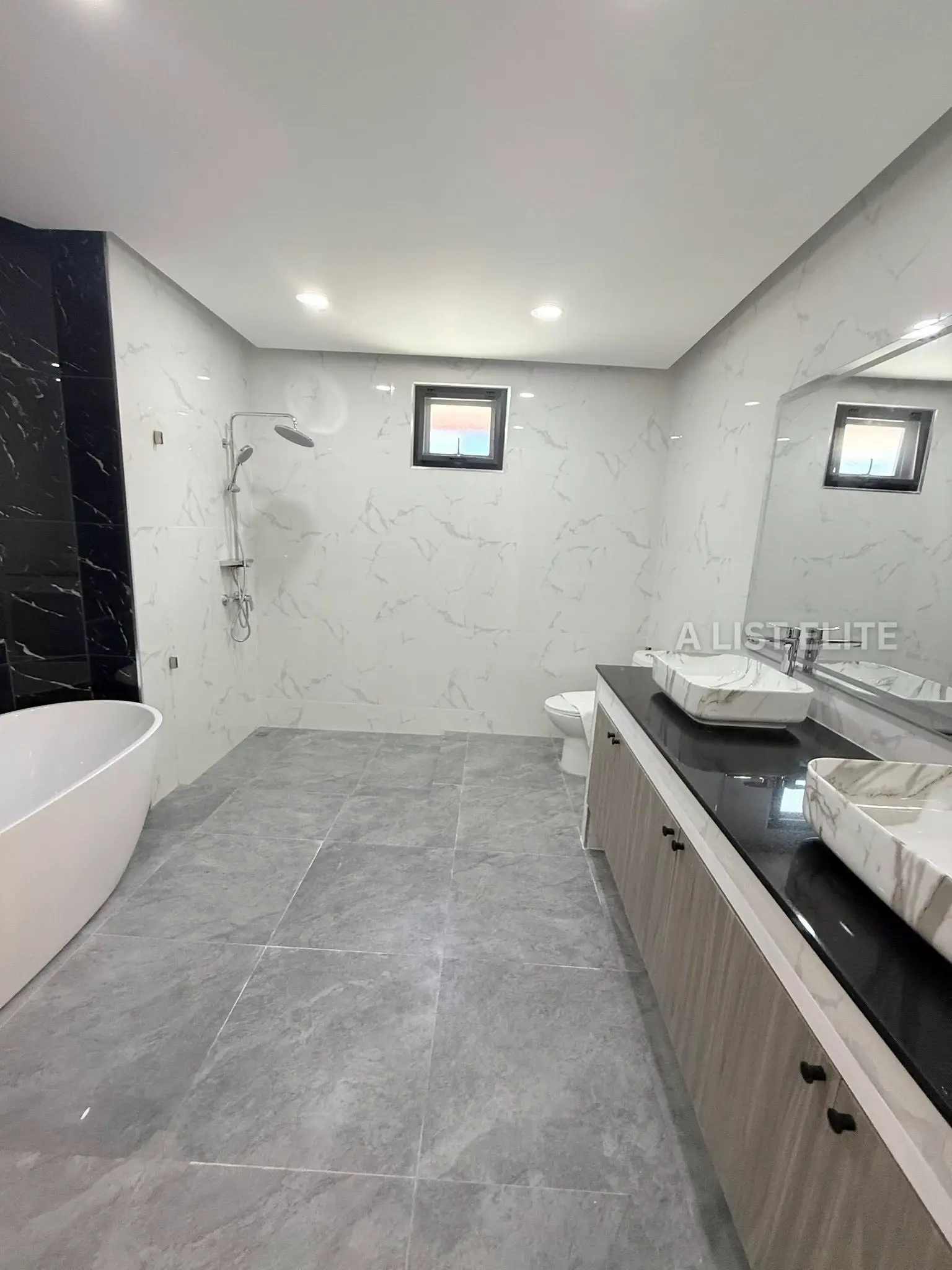 4 Bedroom 5 Bathroom Single-Storey House in Hillside Village, Pattaya