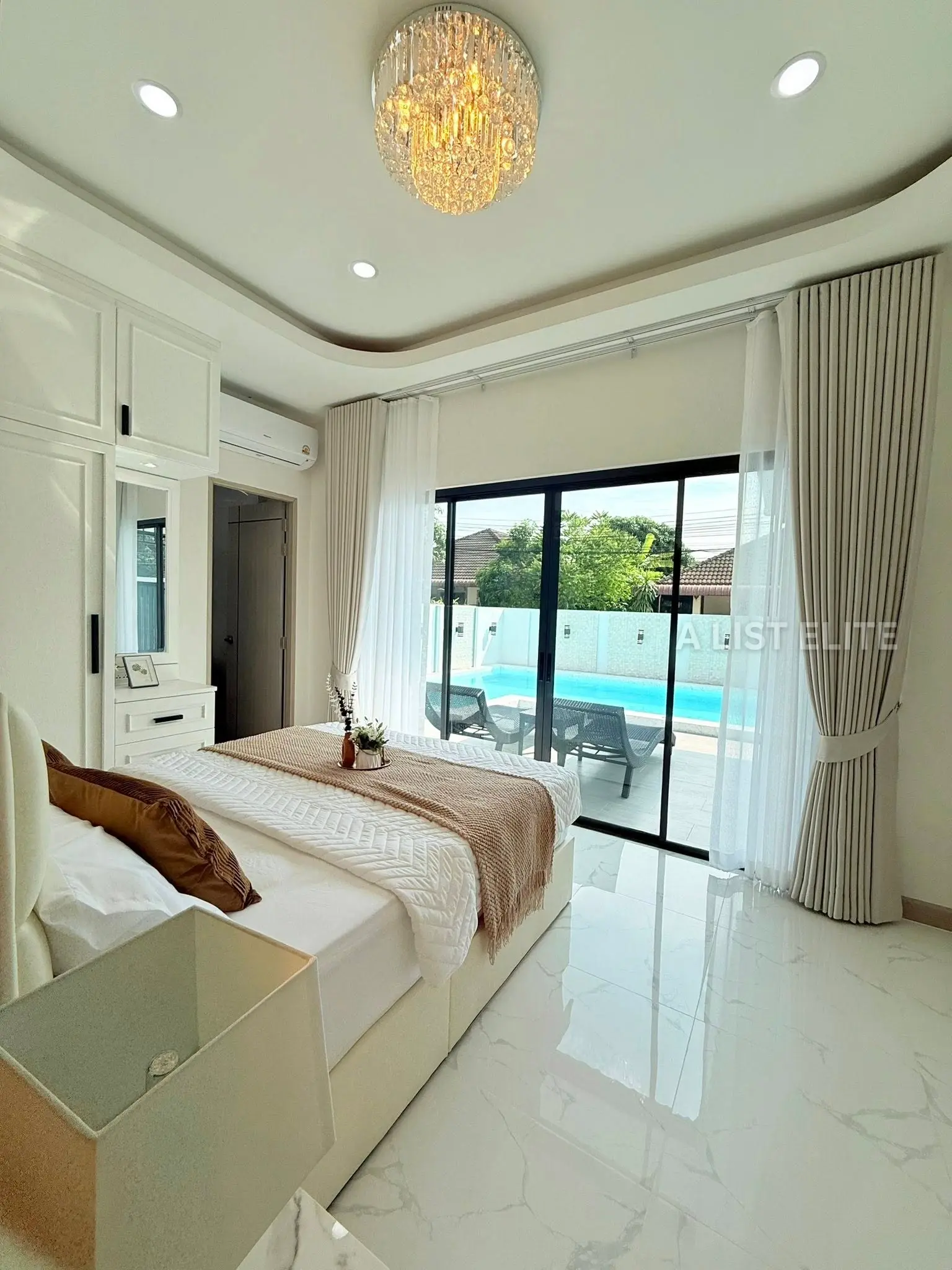 4 Bedroom 5 Bathroom Single-Storey House in Hillside Village, Pattaya